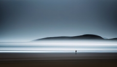 Mann-am-Meer_minimalistisch_abstrakt_01